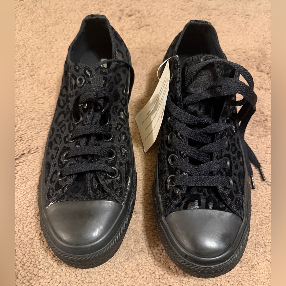 Stylish Black Leopard Converse Women's Sneakers Size 7